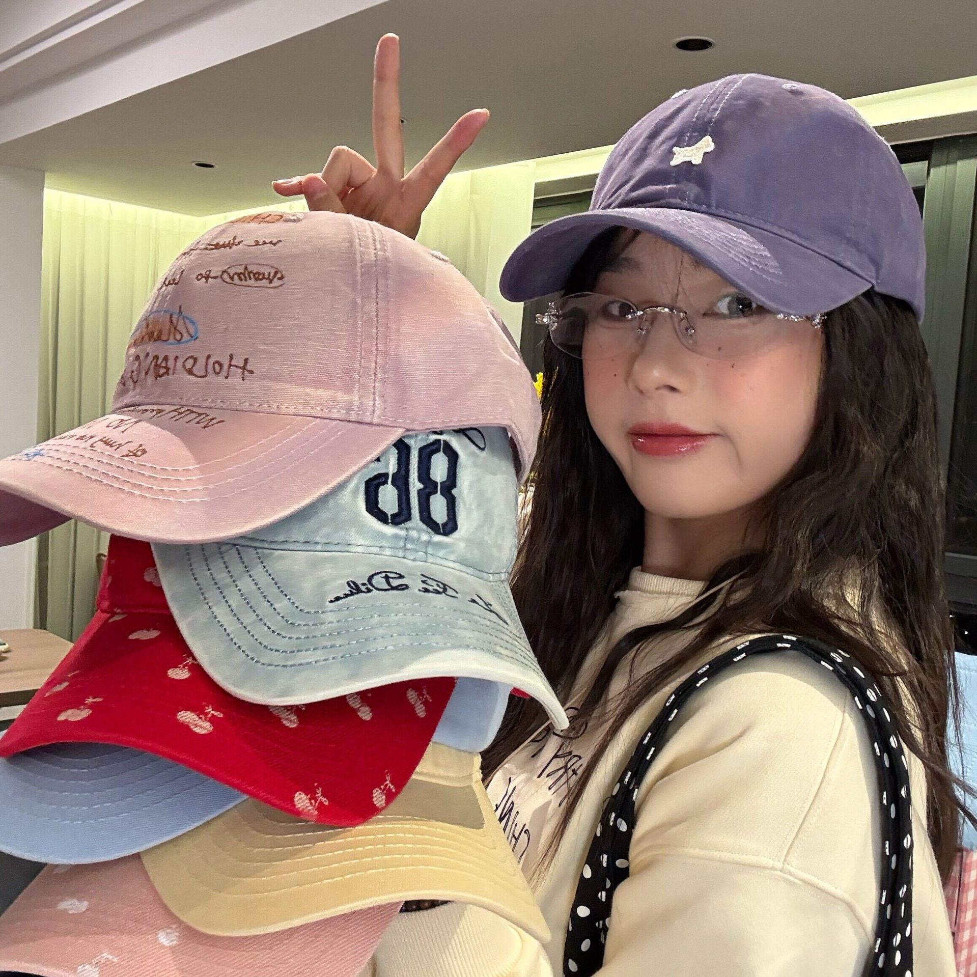A Collection of Baseball Caps That You Won'T Get Tired of Wearing, Hats That Make Your Face Look Smaller, a Lifesaver for Square and Round Faces, for Sisters Who Like to Go Out Without Makeup, Check It Out