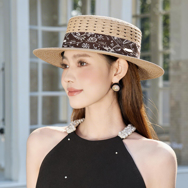 2026 New Style Straw Hat for Women, Summer Korean Version, Versatile Sun Protection Hat, Sunshade Hat, Face-Slimming Beach Sun Hat, Wholesale