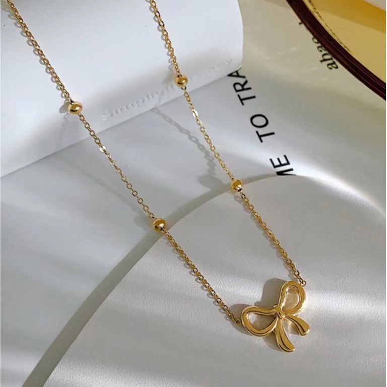 New Style Bow Titanium Steel Necklace Women's All-match Color-free 18K Gold Gypsophila Sweet ins Style Collarbone Chain