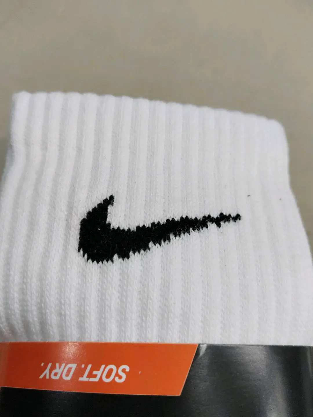 🔥🔥 Fashionable, comfortable and breathable NE socks - ZKCP008