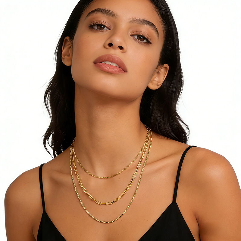 Europe and the United States INS retro simple personality multi-layer necklace female niche high sense gold plated clavicle chain necklace chain wholesale