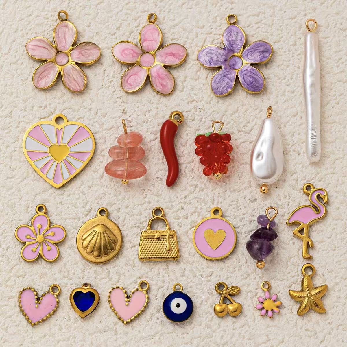 Flower Pendant Accessories Vacuum Electroplating Cross-Border New Exquisite Heart-Shaped Gold Color-Preserving European and American Stainless Steel 18K