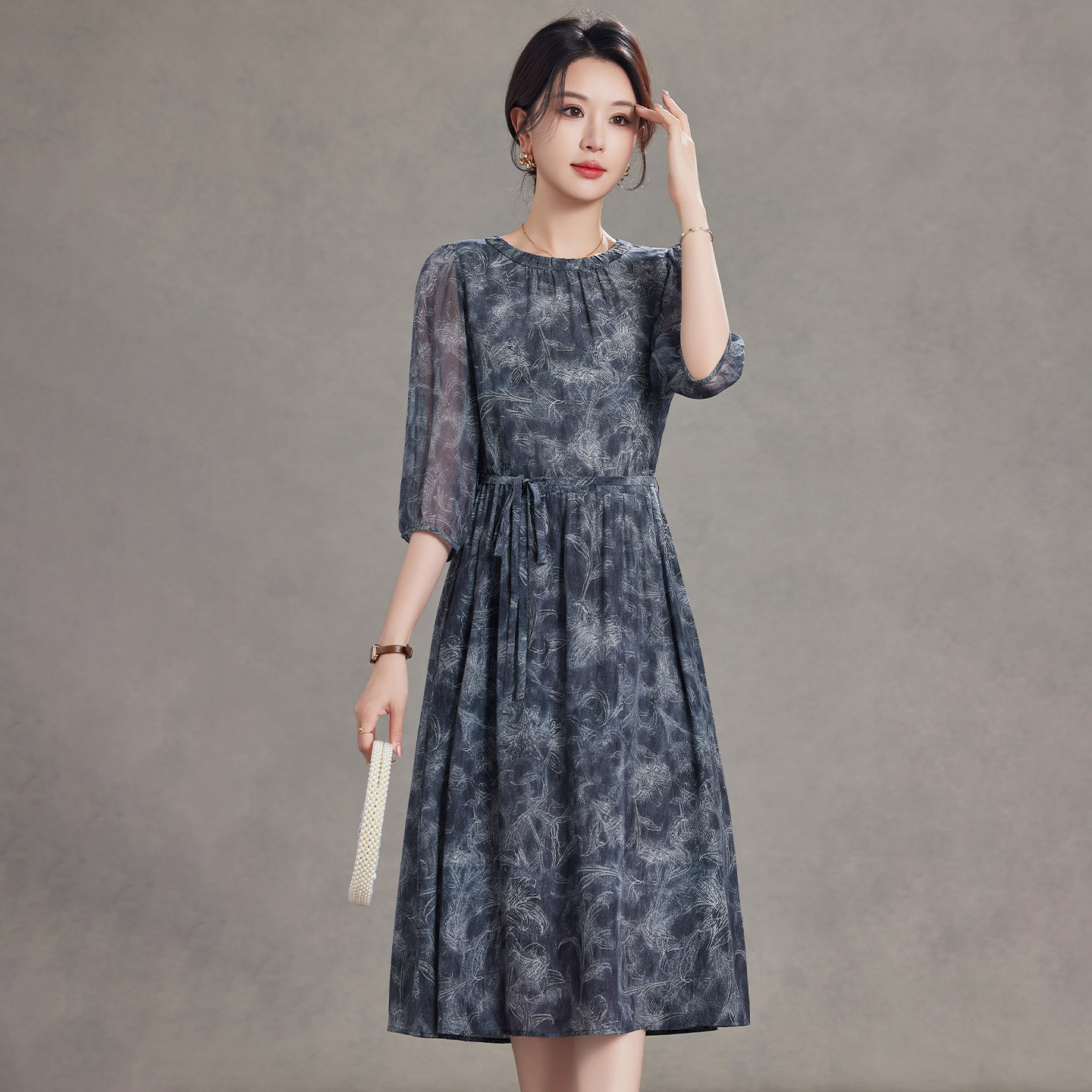 Silk Dress for Women 2026 Summer Collection, Round Neck, Printed, Slimming, Mid-Length, Over-The-Knee, High-End Custom-Made Mulberry Silk Dress