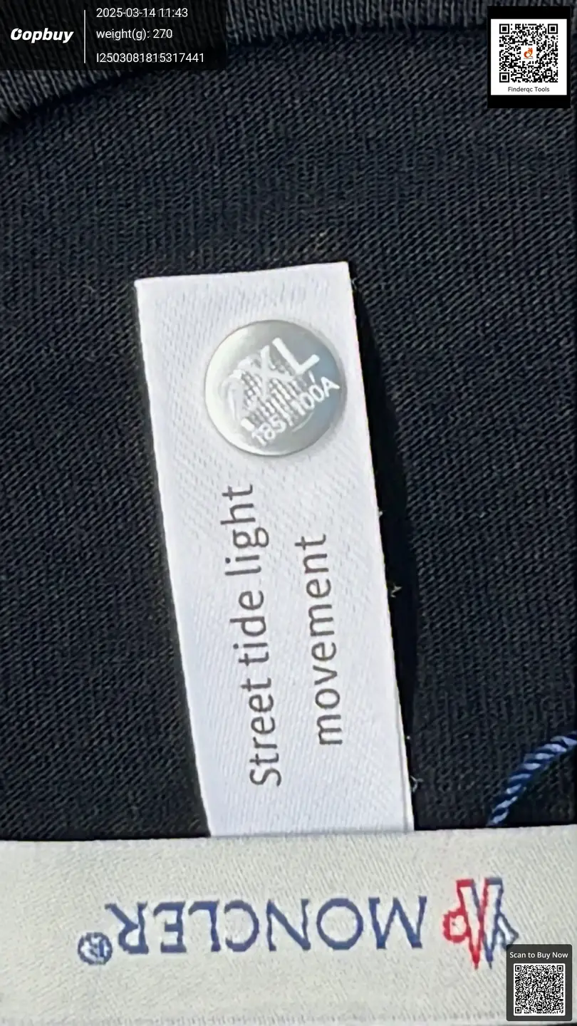 Moncler T-shirt
