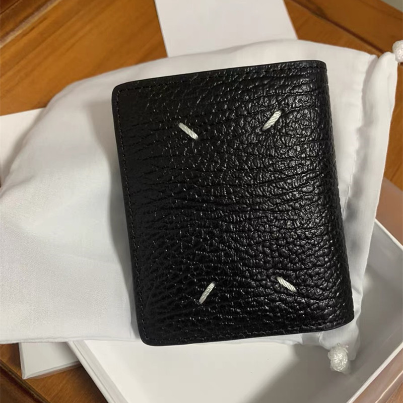 22Ss Black Classic Four-Corner Stitching Design Genuine Leather Bifold Wallet for Men and Women Simple Cowhide Card Holder Wallet