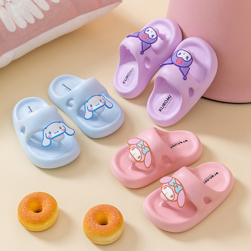 Authentic Sanrio Soft-Soled Children's Slippers for Summer Home Cartoon Flip-Flops Kuromi Big Children's Outdoor Sandals