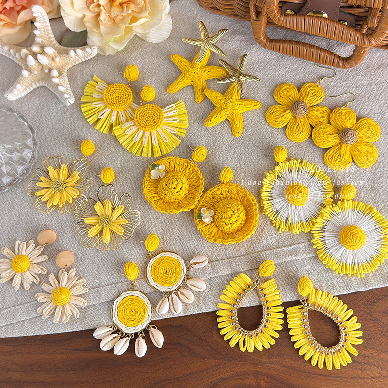 Cross-Border New Product Beach Seaside Resort Style Yellow Earrings French Retro Photo Shoot Earrings Exaggerated Versatile Accessories