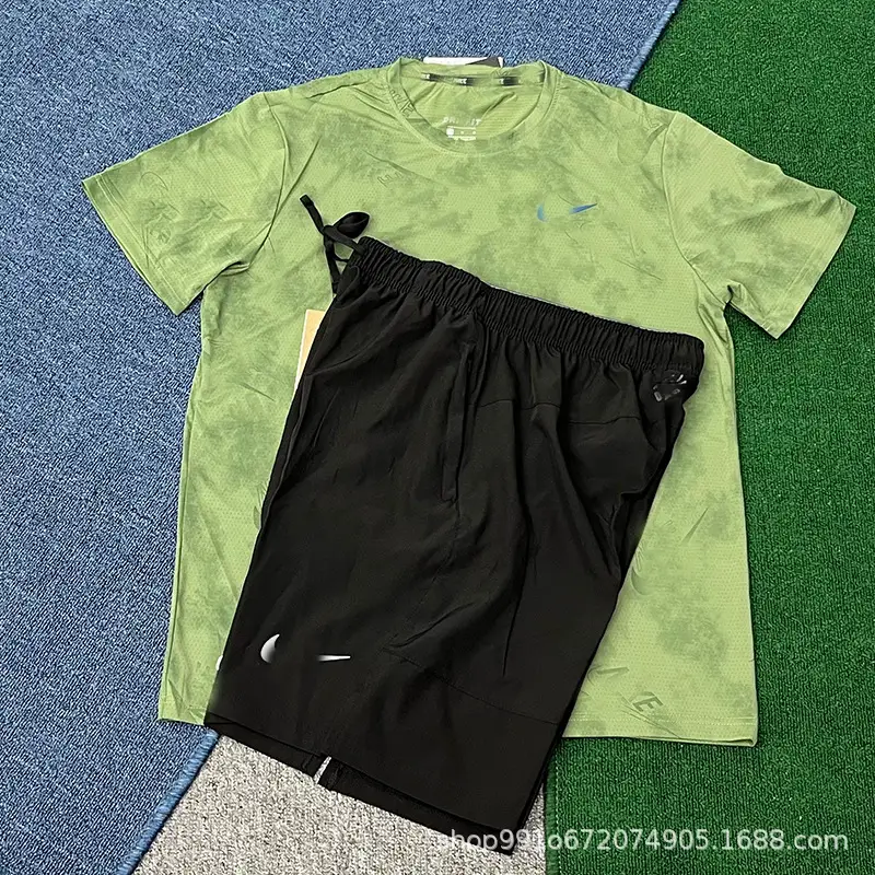 Nike Men's Short-Sleeved Training Suit Black Shorts Green T-Shirt
