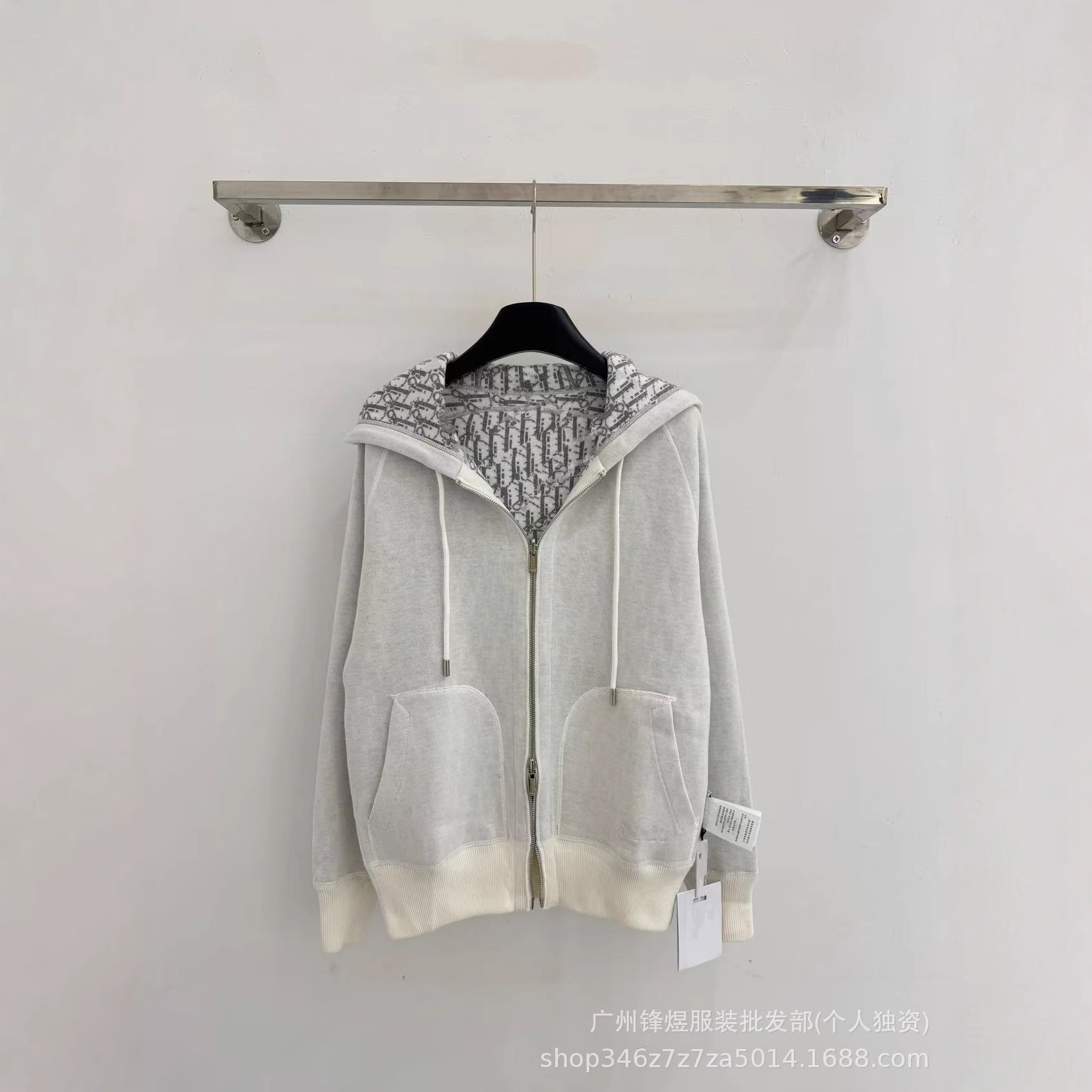 Wholesale In-Stock Nanyou High-Quality Early Autumn New Knit Zip Hoodie Reversible Loose Women's Jacquard Letter foto QC de 1688 en Qualit.ly