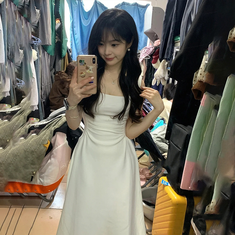 White Spaghetti Strap Dress for Women, Summer 2026 New Style, Very Beautiful, Waist-Cinching, Slimming, French-Style, High-End Long Dress
