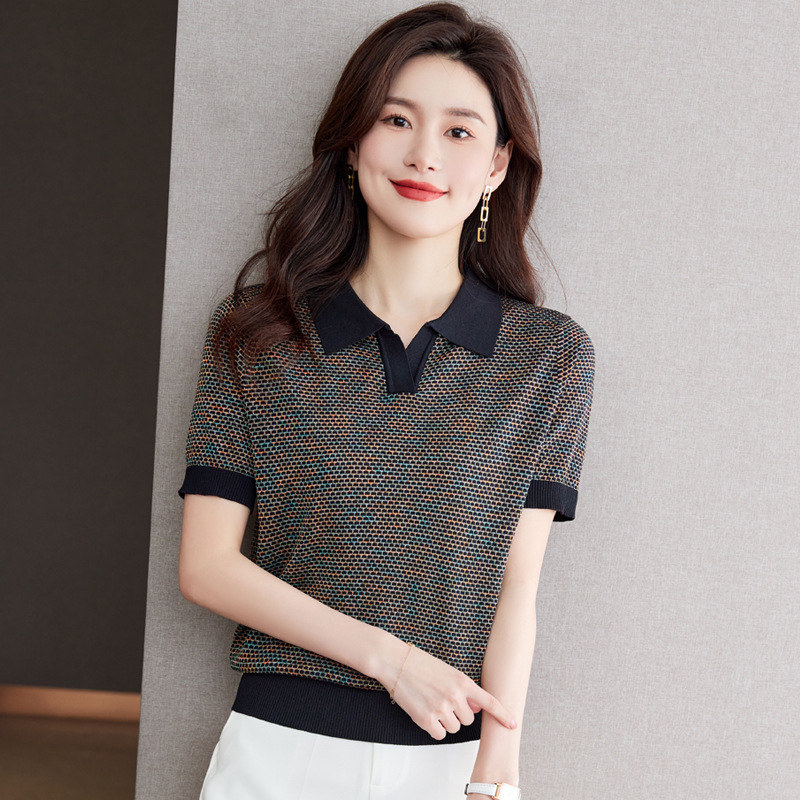 Middle-Aged Mother's Ice Silk Knitwear with Collar, Short-Sleeved T-Shirt, Women's Summer Wear, 2024 New Women's Clothing, Lapel Top