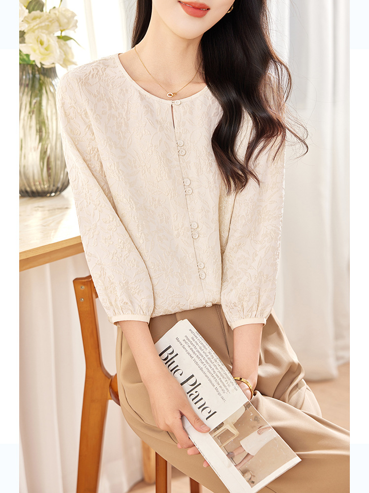 Silk Shirt for Women 2026 New Early Spring Simple and Elegant Design with a Youthful Touch Round Neck Mulberry Silk Top
