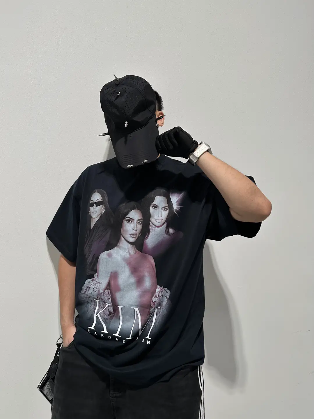 Kim Kardashian 25Ss Portrait Ambassador Distressed Silhouette Distressed Short-Sleeved Crew Neck Loose T-Shirt for Men