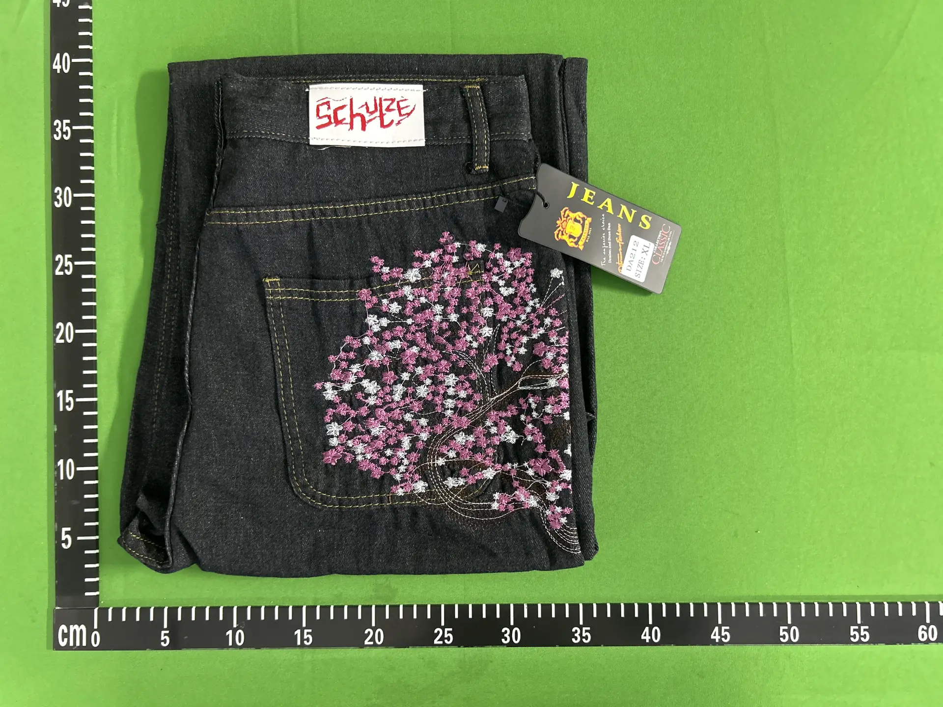 SCHUZE Jeans with Cherry Blossom Embroidery