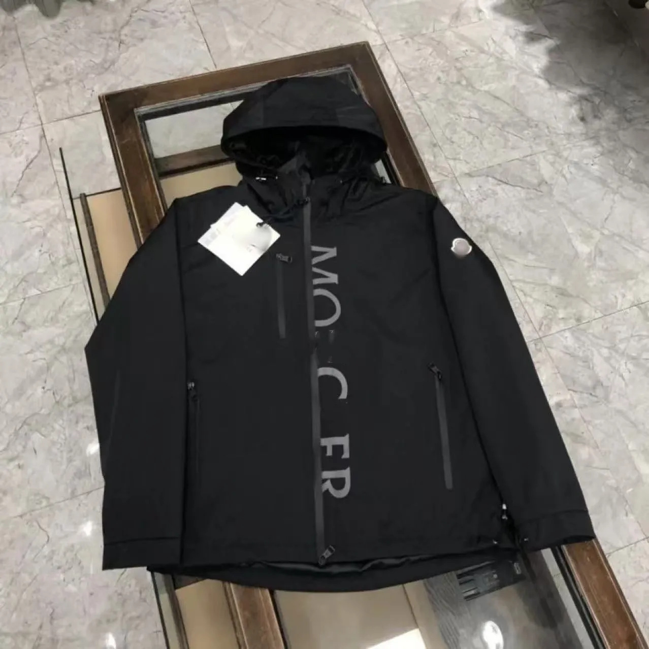 In-Stock Versatile Windproof Hooded Casual Slim-Fit Jacket, Fashionable New Men's Spring and Autumn Coat, Available for Wholesale