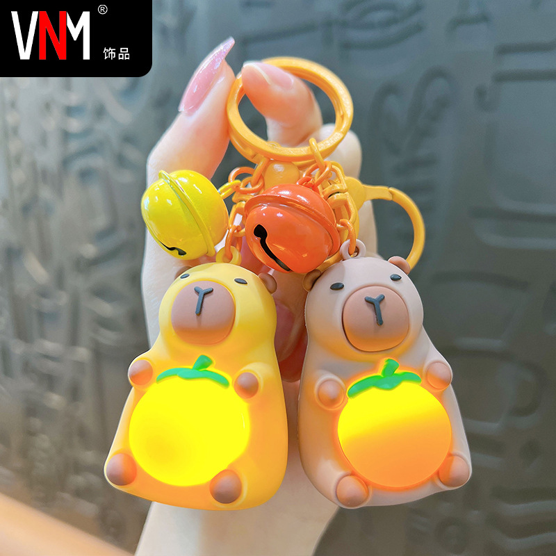 Creative cartoon light-on capabala keychain capybara doll couple backpack pendant cute gift wholesale