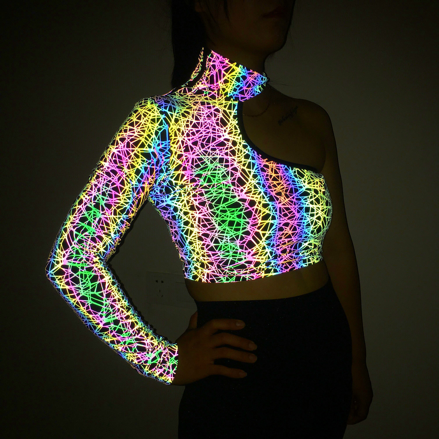 New Printed Colorful Reflective One-Shoulder Long-Sleeved T-Shirt for Women European and American Ins Sexy Navel-Baring Short Halter Tight Top