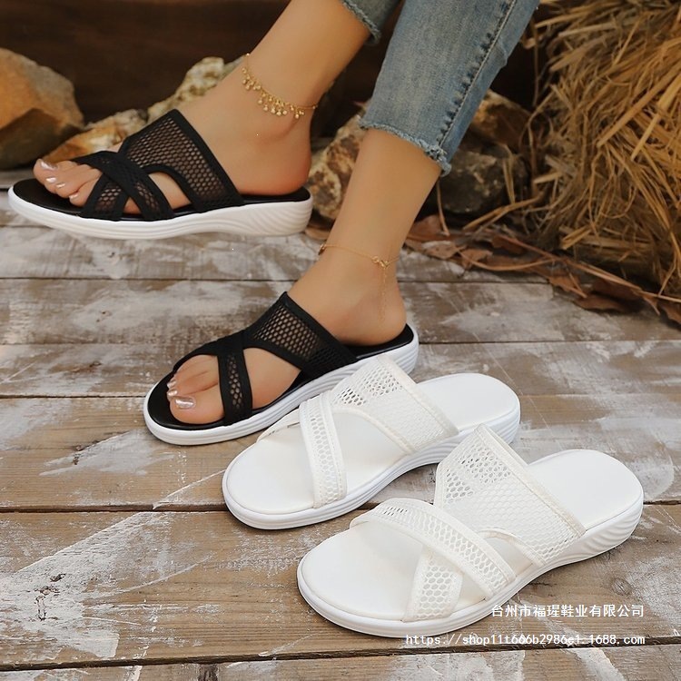 2026 New European and American Fashion Breathable Slippers Mesh Round-Toe Beach Slippers Large Size Hollow-Out One-Strap Sandals White