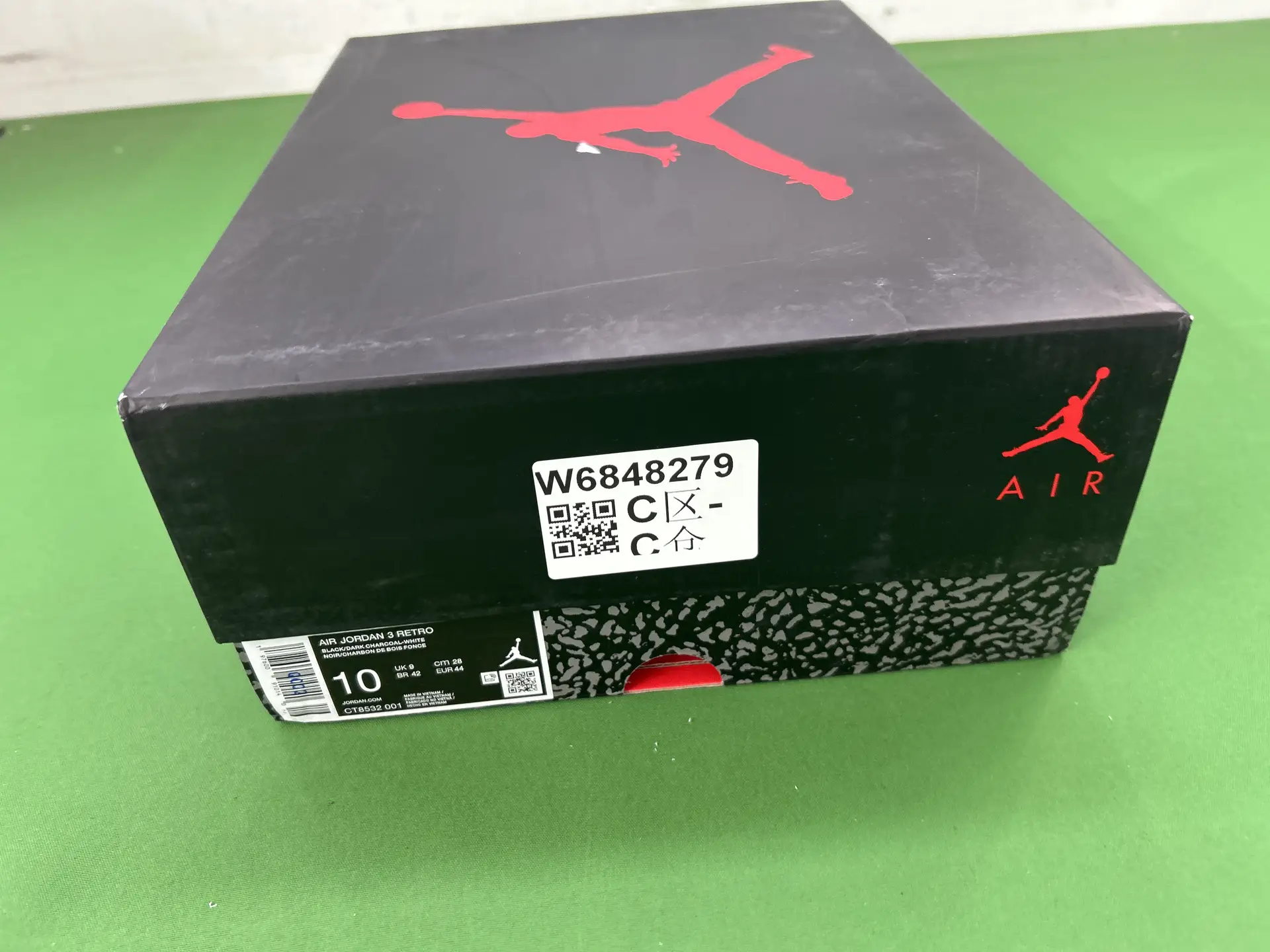 Air Jordan 3 Retro Black/Dark Charcoal-White