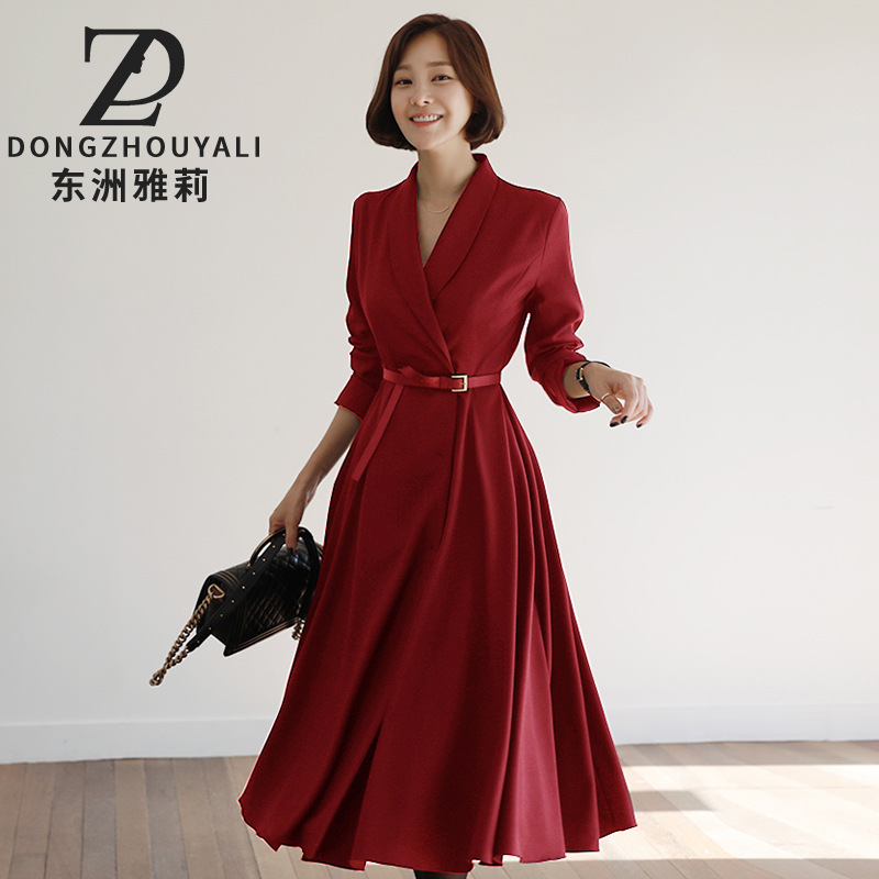 Red Classy Long-Sleeved Suit Dress 2024 Early Spring New Elegant Fashion Simple Slimming Look Skirt with Large Hem
