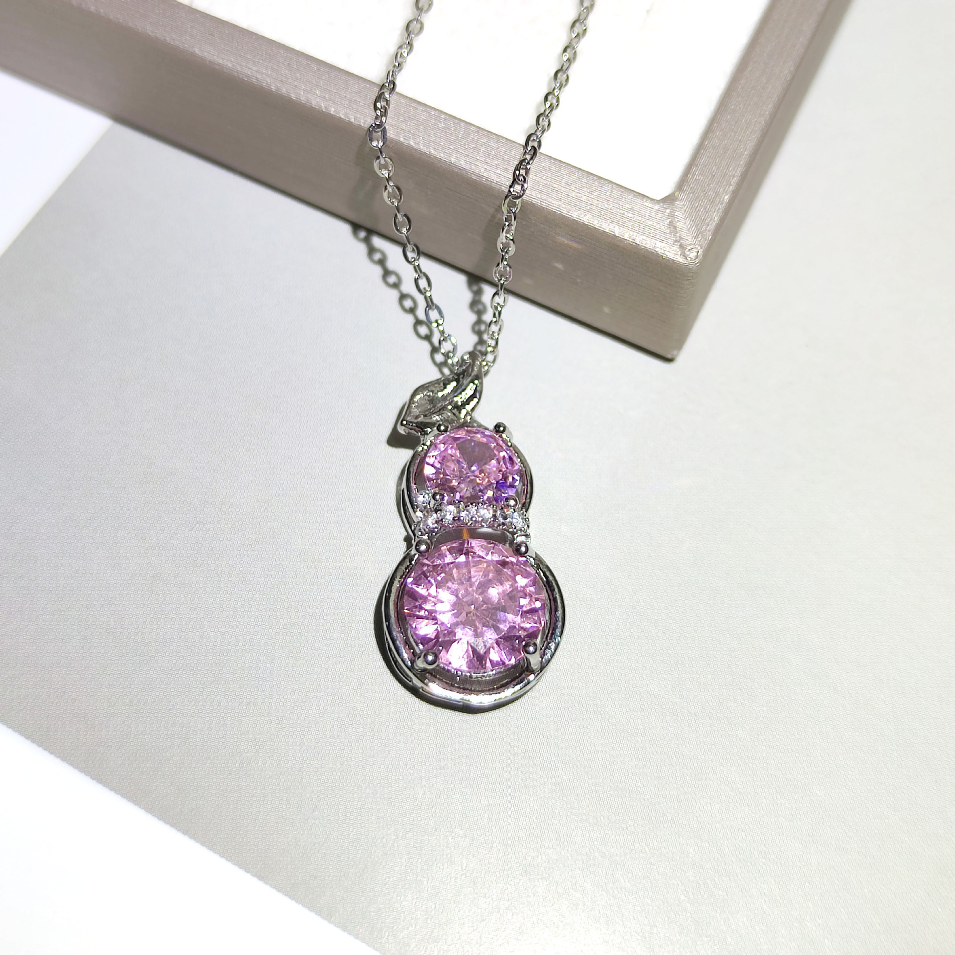 Cross-Border New Product Necklace with Copper Inlaid Zircon Gourd Pendant, Light Luxury Niche Design, New Ins Minimalist Style
