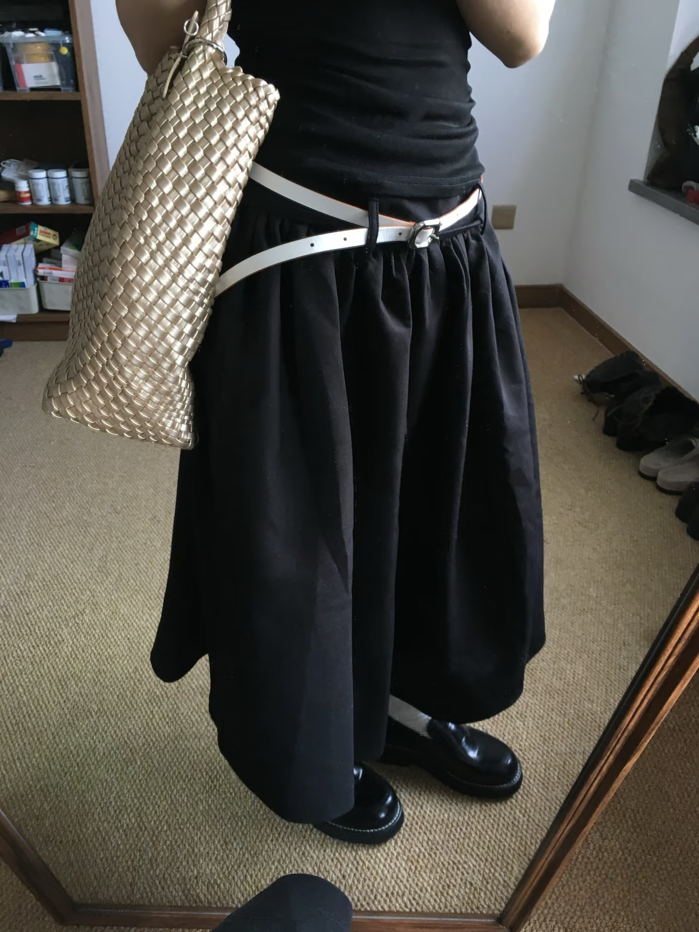 Spring and Autumn Dark Design Niche Low Waist Elastic Black Slim Profile Puff Skirt Skirt High-Quality Temperament Women