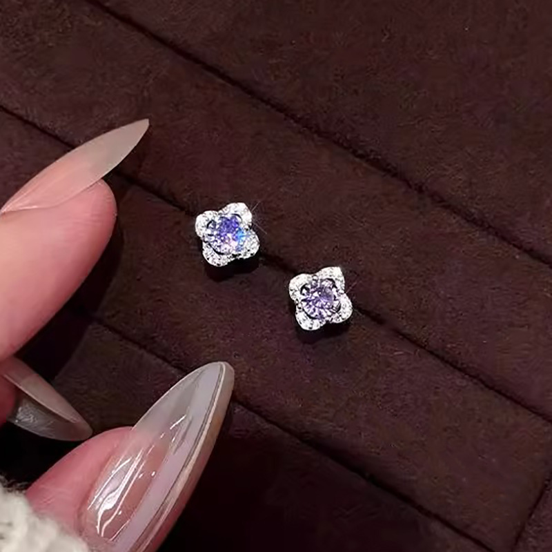 S999 Pure Silver Purple Zircon Four-Leaf Clover Earrings for Women, Fresh and Fashionable Versatile Flower Earrings, Ear Accessories for Ear Care