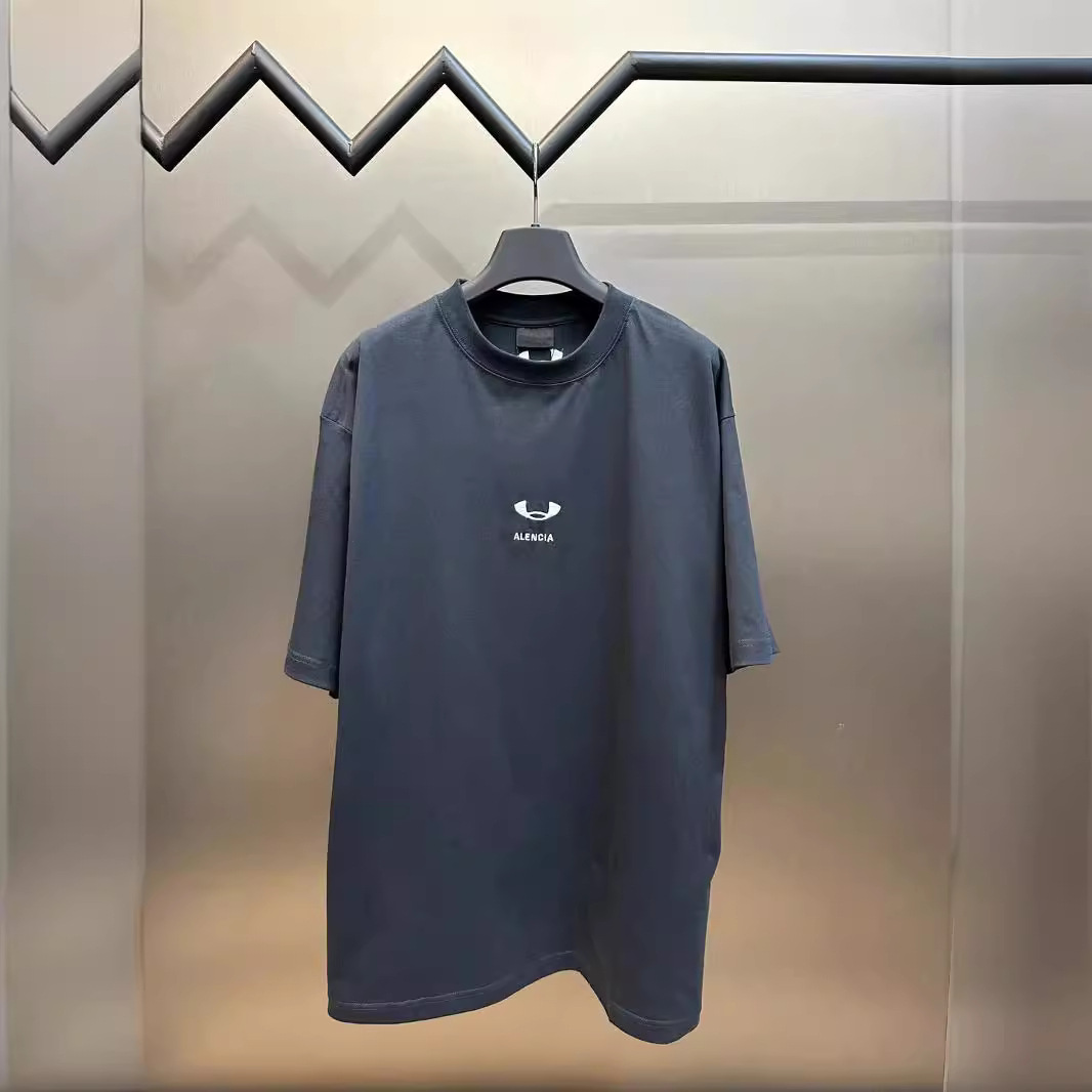 B Home High Version 24ss New Joint Classic LOGO Pattern Embroidery for Men and Women OS Loose Shoulder Version