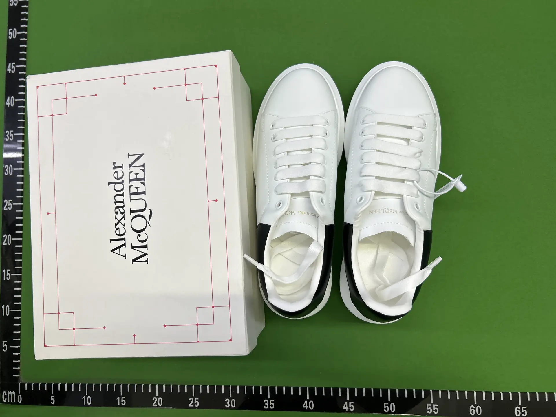 Alexander McQueen Oversized Sneaker White Black