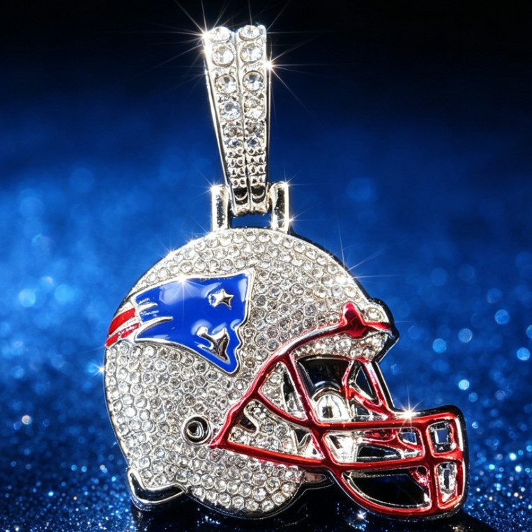 European and American Hip-Hop Style New England Patriots Helmet Full of Diamonds Cuban Chain Men's Necklace Nfl Team Elements