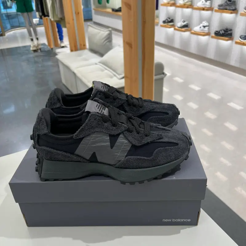 PUTIEN SHOES Pure Original Black Knight Men's and Women's Couple Shoes NB327 Series Retro Casual Shoes Sneakers U327WCD
