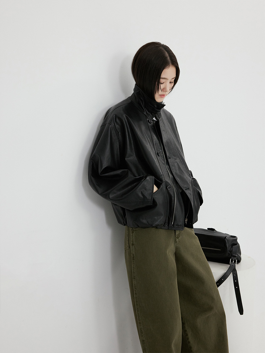 Timeless Retro Style Fashionable Black Turn-Down Collar Leather Jacket for Women 2026 Spring New Model 30133