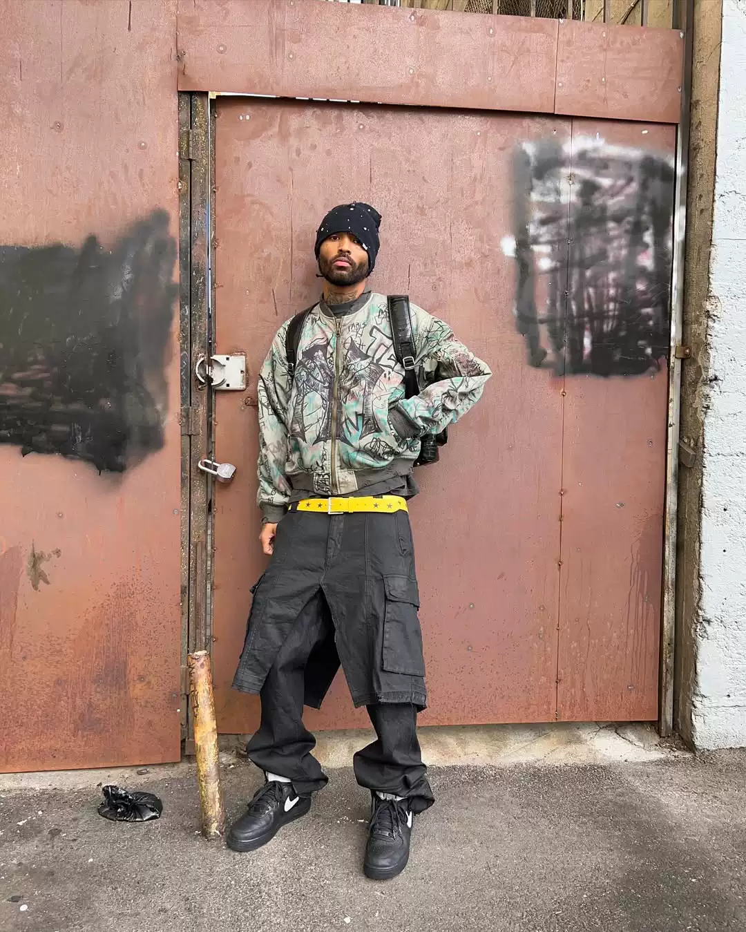 Mowalola Heavy Industries wears out double-sided graffiti flying jacket Bomber cotton jacket hooded jacket