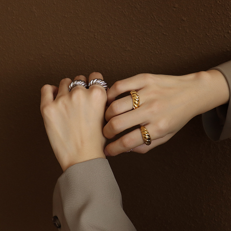 European and American New Ins Style Retro Heavy Thread Surface Casting Ring Tail Ring Titanium Steel 18k Gold Finger Ring Women's Jewelry