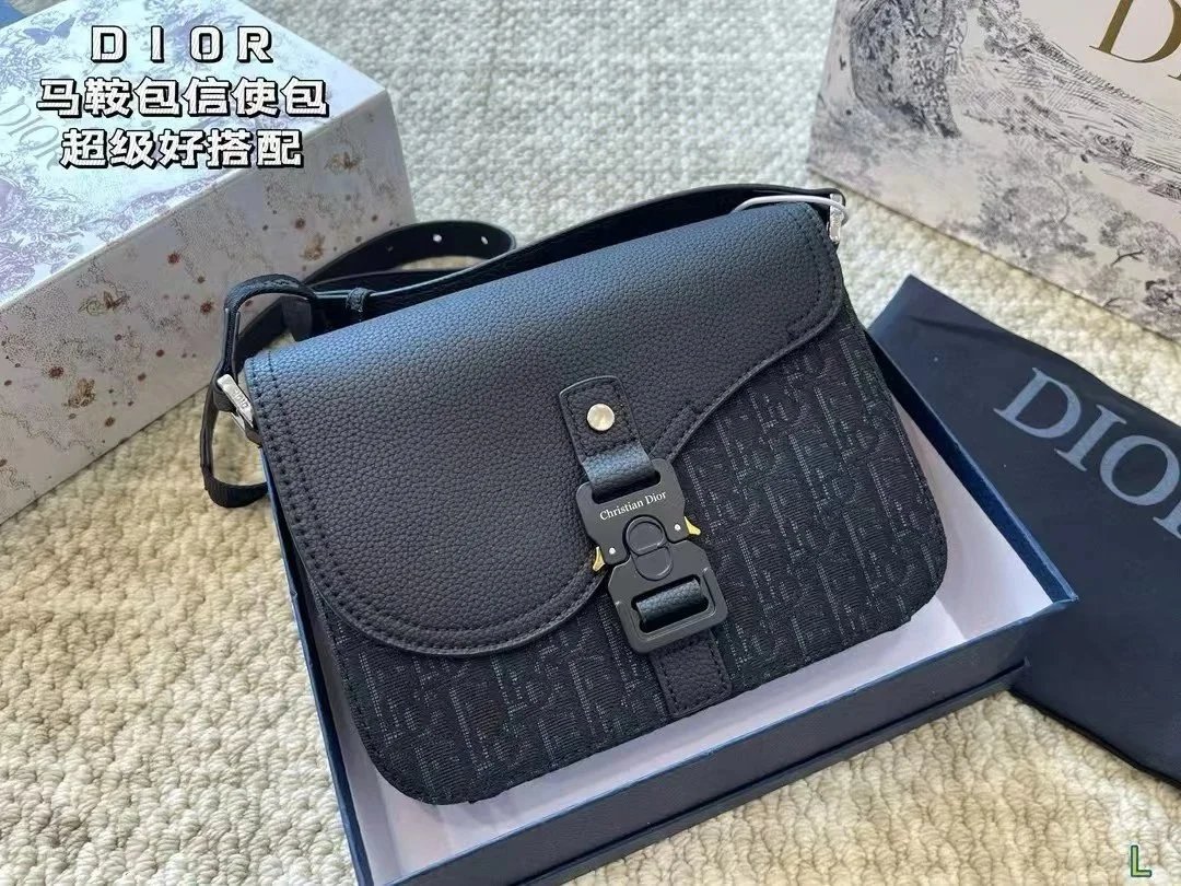 Christian Dior Saddle Bag