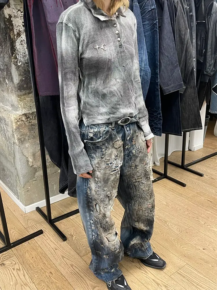 Thug Club Post-Apocalyptic Distressed Washed Dirty Dyed Mud-Dyed Damaged Ripped Heavy-Duty Worn Straight-Leg Patched Jeans
