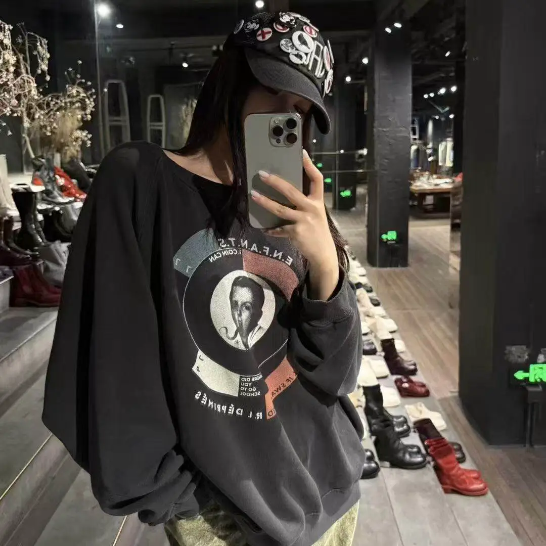 Current/ERD style melancholic rich second-generation memories dancer doing old wash water with raglan sleeves round neck hoodie for men and women