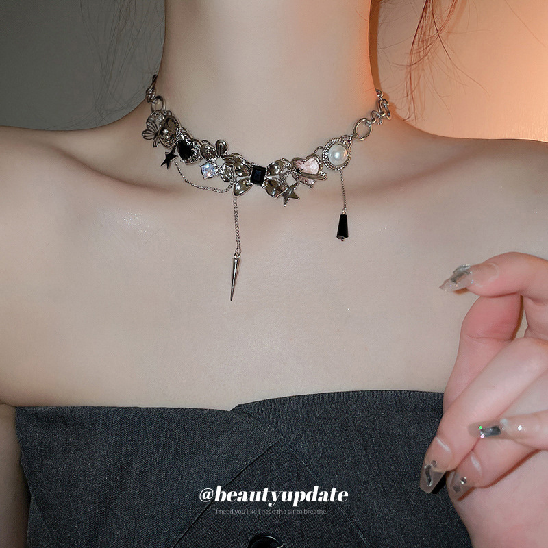 European and American fashion cool heavy industry metal design necklace niche cold punk style necklace light luxury hip hop style pendant necklace