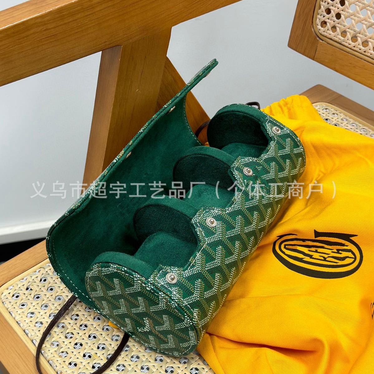 New Watch Portable Storage Protection Box Dog Tooth Same Style Collection Box Dustproof and Waterproof High-End Leather Lining Protection Travel QC 写真 1688 Qualit.ly