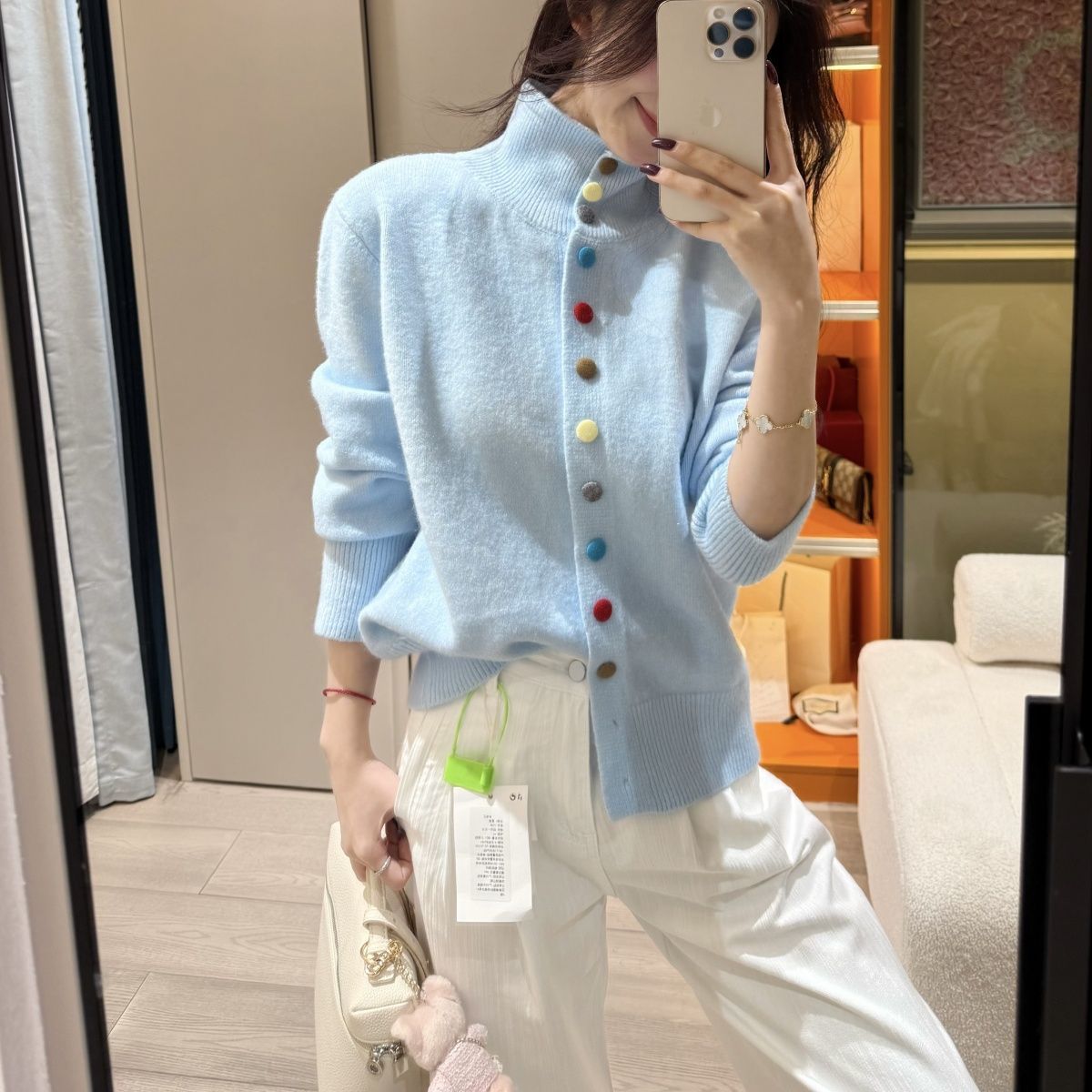 Autumn and Winter Design-Inspired Korean-Style Lazy Soft Sweater for Women, Sweet and Gentle Style with Colorful Buttons, High Collar, and Flattering Knitwear for Women