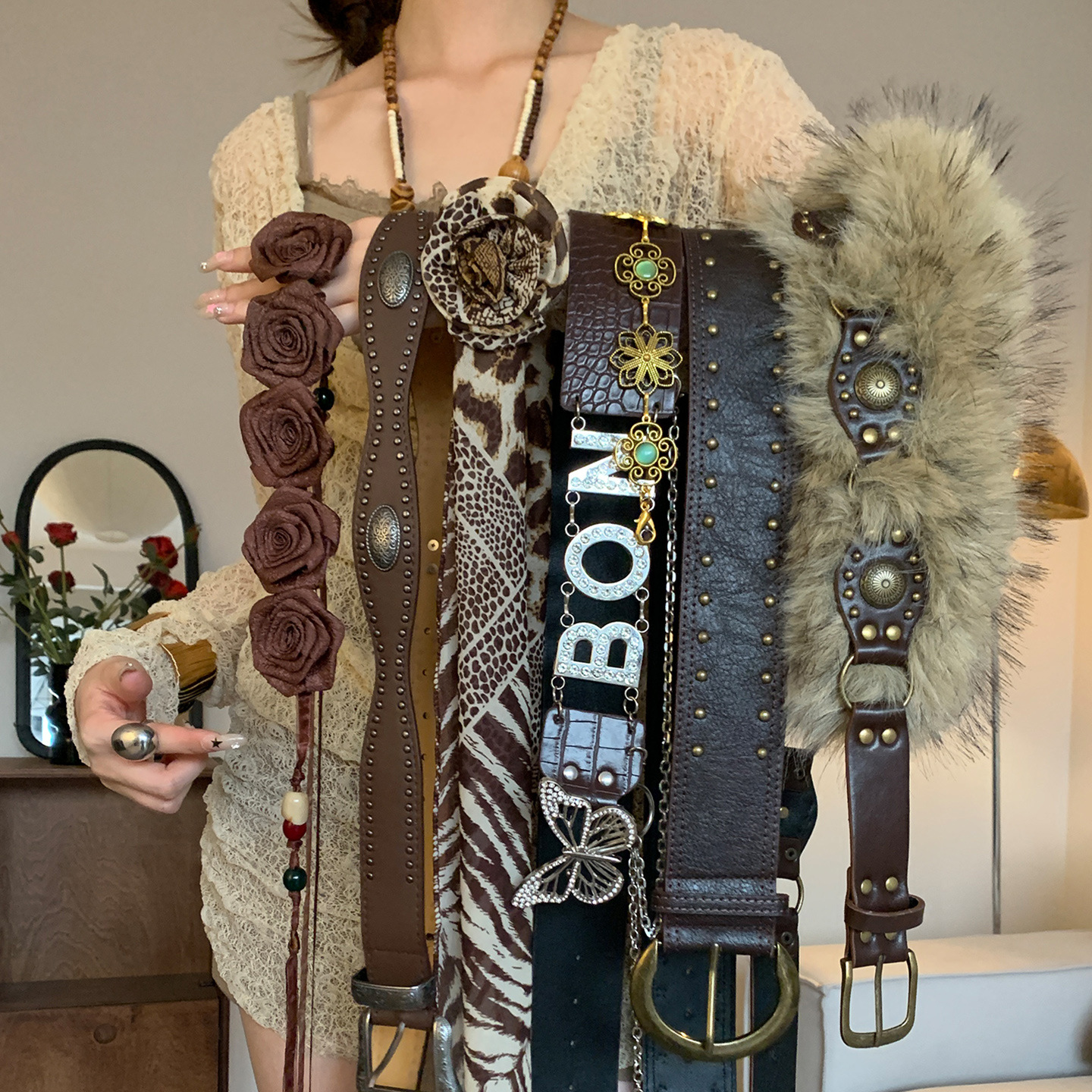 Retro Western-Style Brown Studded Belt for Women, Niche Design Floral Waist Rope, Suitable for Dresses and Jeans, Waist Accessory