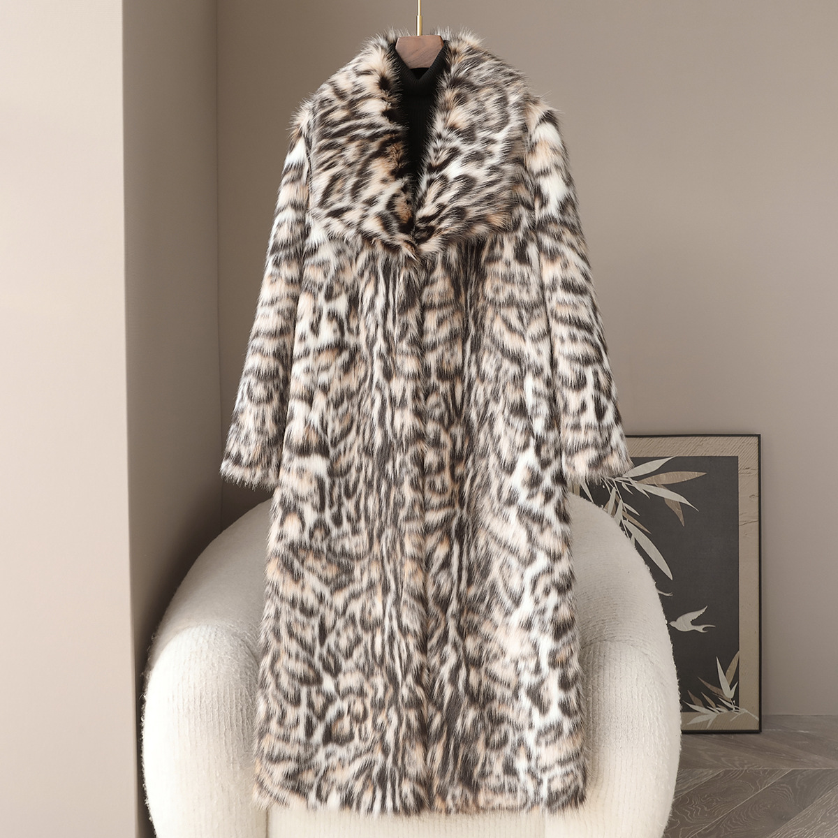 Manufacturer's In-Stock 2025 Leopard Print Over-The-Knee Long Faux Fur Coat for Women, Gold Mink Velvet Coat with Contrasting Color Design