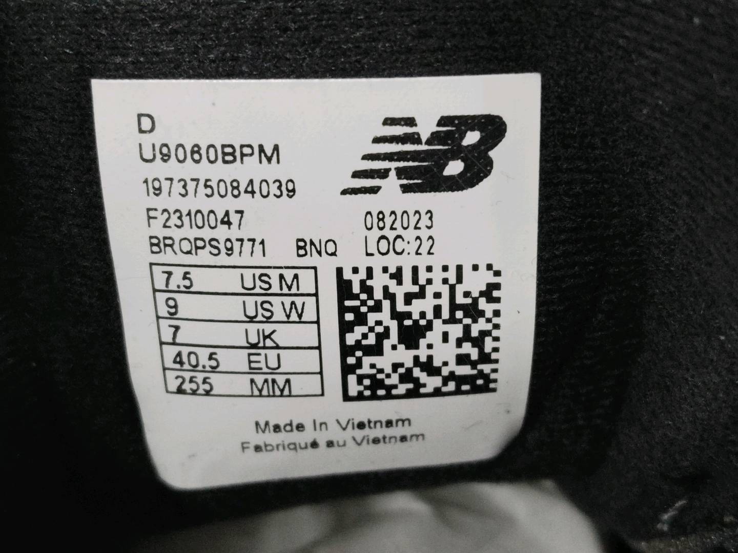 New Balance 9060 Collection QC