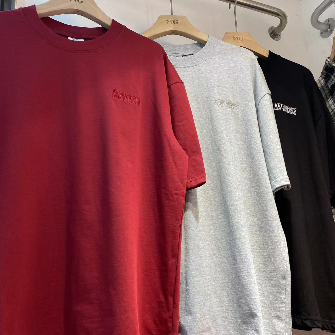 Cross-border 24 New European and American Trendy Brand logo Embroidered Small Label Loose Casual Short-sleeved T-shirt Trendy for Men and Women