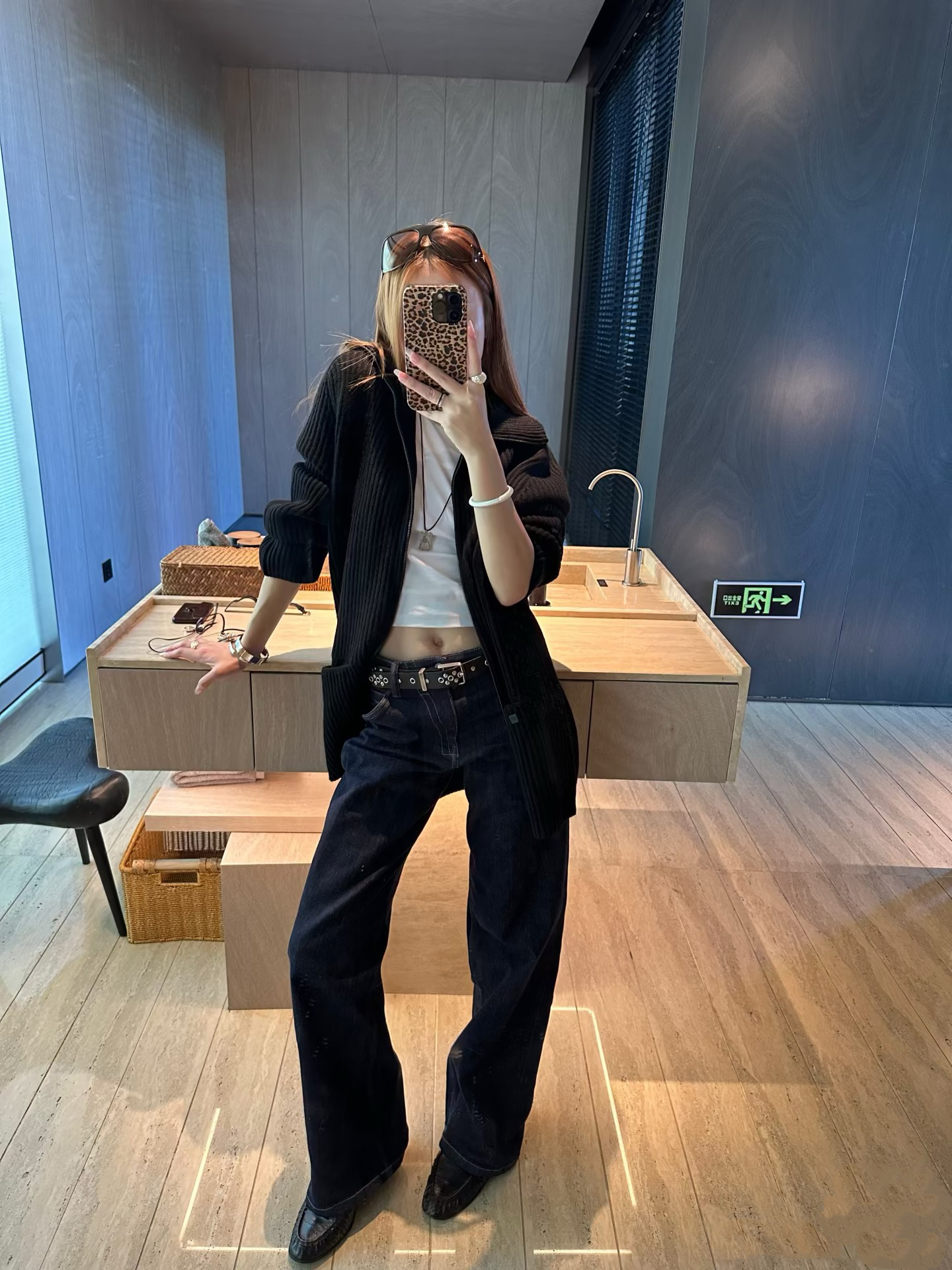 New Retro Primary Color Denim Middle Waist Slimming Leg Length A2 Elastic Fit Straight Jeans for Women 3075