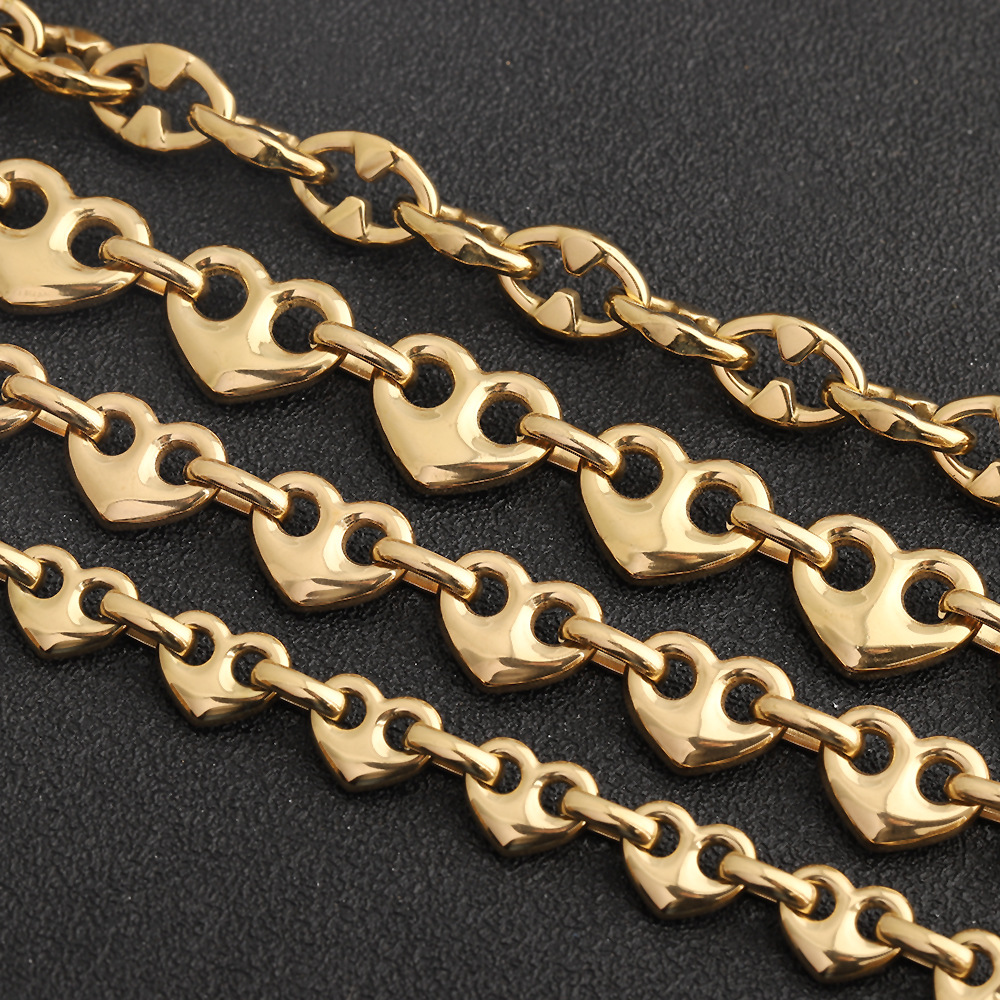 New Stainless Steel Heart-Shaped Handmade Buckle Chain Hollow Pig Nose Chain DIY Necklace Jewelry Color-Preserving Material Accessory Chain