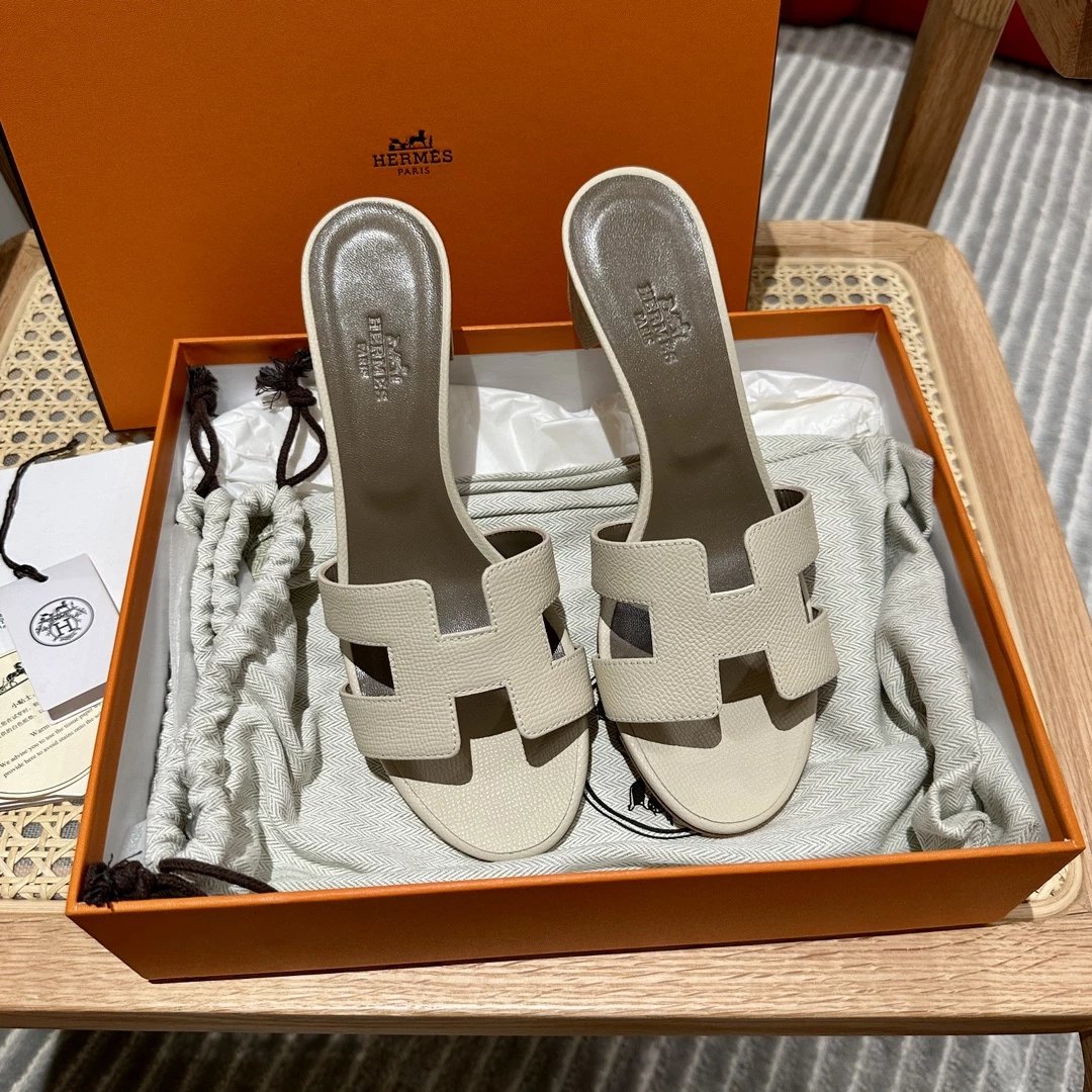 Hermès Oran Sandals