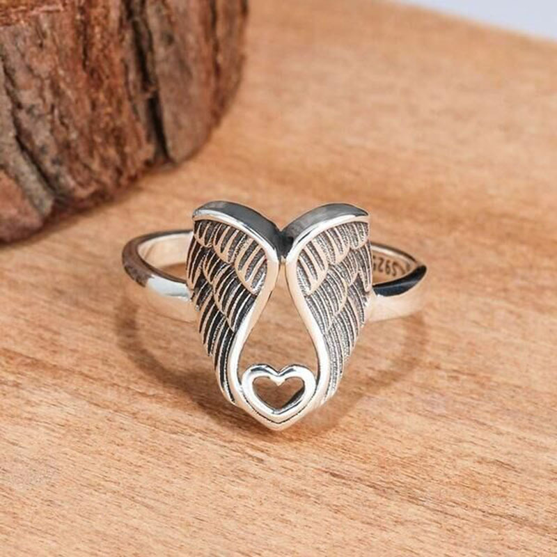 Cross-border Explosions Accessories Angel Wings Retro Wings Ring Women's European and American Personality Love Wedding Ring Wholesale