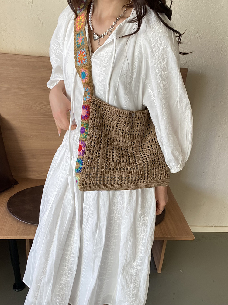 Cross-Border Aesthetic and Stylish Ethnic Style Women's Bag 2026 Hollow-Out Shoulder Underarm Bag, Lazy Style Large Capacity Crossbody Bag for Women