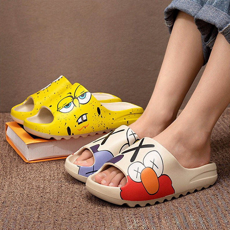 Men's Outdoor Summer Fashion Slippers, Non-Slip Slip-On Soft-Soled Yeezy Coconut Men's Shoes